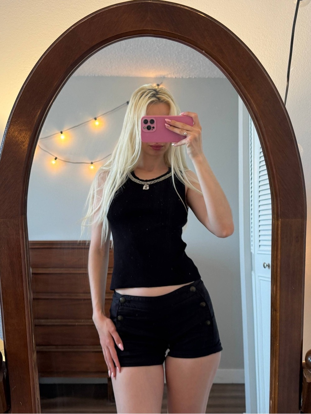 Sleeveless Black Ribbed Tank Top - Black